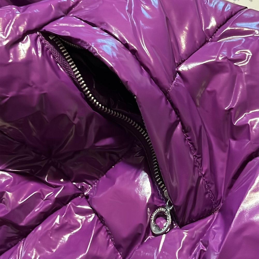 NOIZE Goldie Short Puffer Jacket in Grape - Picture 7 of 16